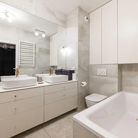 Old Town - 63m2, Riverside View - By Rentujemy * Vratislav