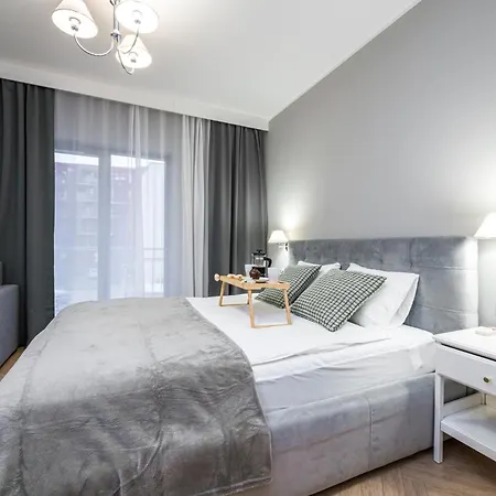 Apartmán Old Town - 63m2, Riverside View - By Rentujemy Vratislav